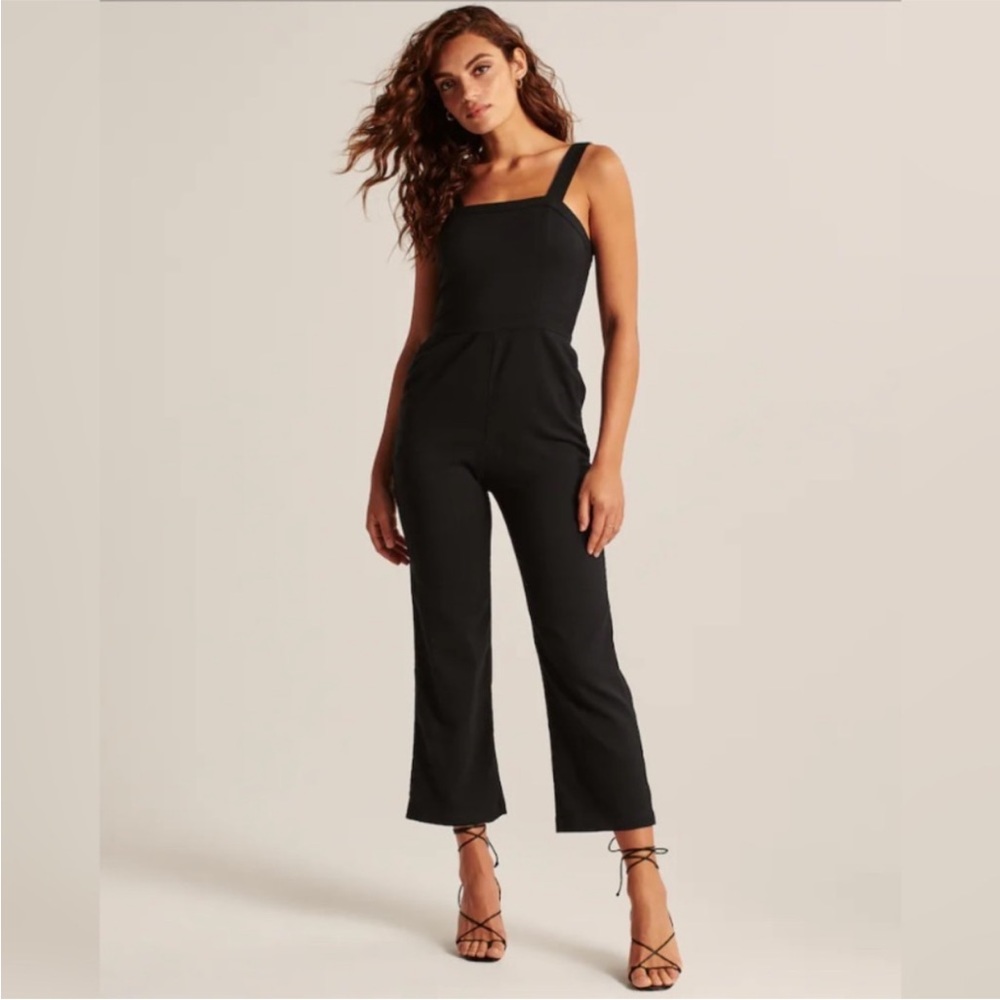 Abercrombie and Fitch Wide Leg Jumpsuit in Black XSP